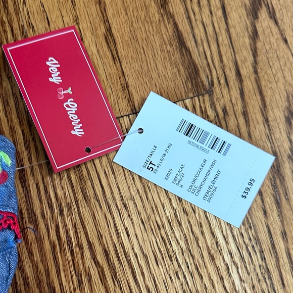 Gymboree Very Cherry Set of 2 dresses 1 shirt size 5T - Picture 9 of 11